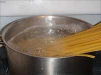 Blackend Chicken Alfredo Diablo Cooking the Pasta Picture